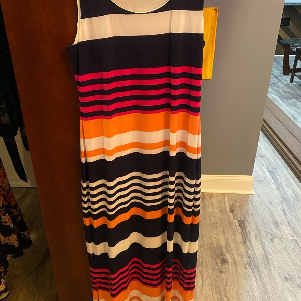 Jessica Howard floor length dress